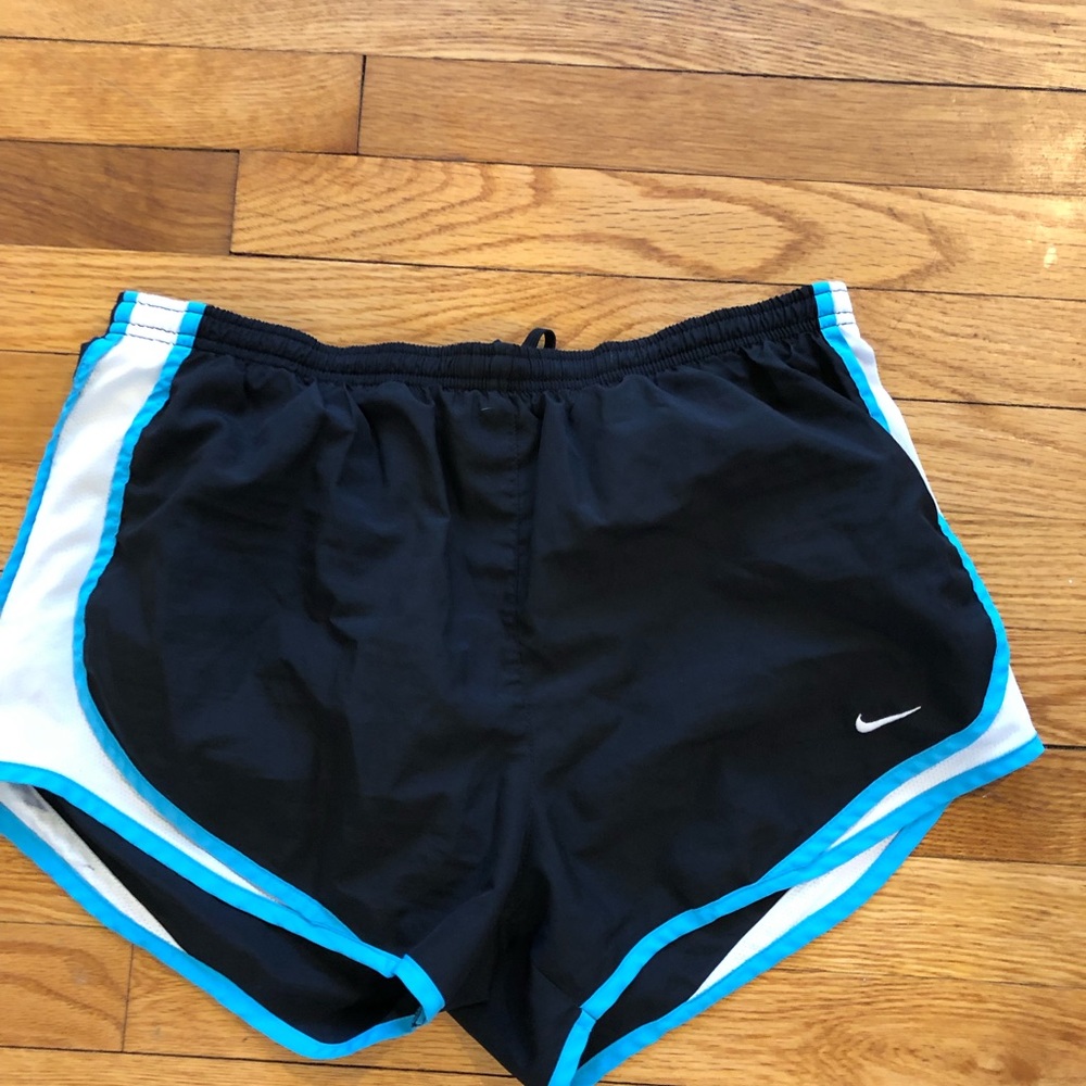 Women’s Nike shorts size medium
